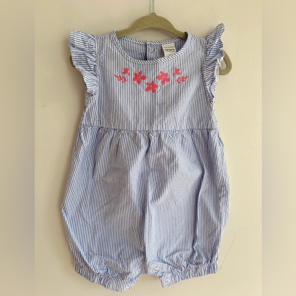 Carter’s BabyShort-Sleeve Romper. - Picture 6 of 8